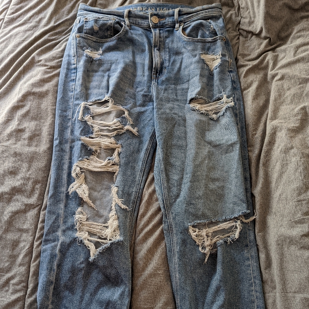American Eagle Ripped Mom Jeans